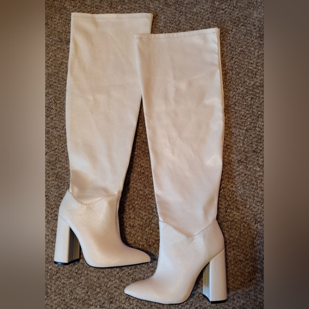 🤍 White Knee-High Block Heel Boots – Size 7 – Excellent Condition 🤍NWOT - Picture 12 of 12